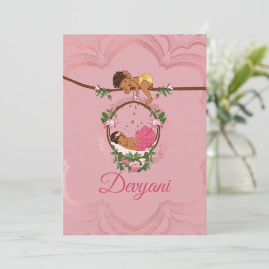 Indische baby meisje wordt gezegend door Ganesha Aankondiging (Staand voorkant)