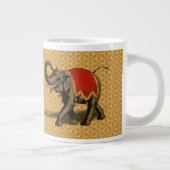 Indische olifant met rode doek grote koffiekop (Rechts)