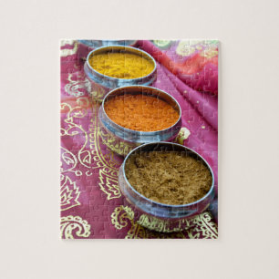 Indische Spice Pots op Roze en Gold Sari Legpuzzel