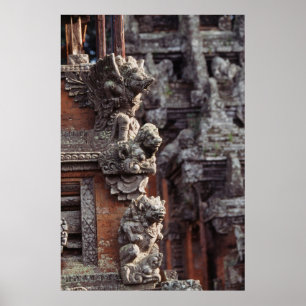 Indonesië, Bali, Ubud, Stenen beeldhouwwerken van  Poster