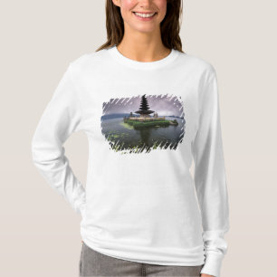Indonesië, Bali, Ulun Danu Tempel. T-shirt