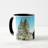 Indonesië, Java, Prabanam Hindu-tempel, Mok (Voorkant links)