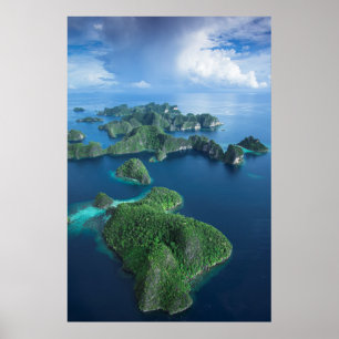 Indonesië, West-Papoea. Luchtfoto van Raja Ampat Poster
