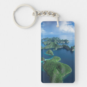 Indonesië, West-Papoea. Luchtfoto van Raja Ampat Sleutelhanger
