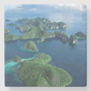 Indonesië, West-Papoea. Luchtfoto van Raja Ampat Stenen Onderzetter