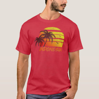 Indonesisch Surf met zonnebaden T-shirt