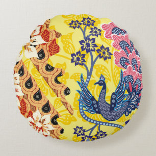 Indonesische batikmotieven met een zeer duidelijk  rond kussen