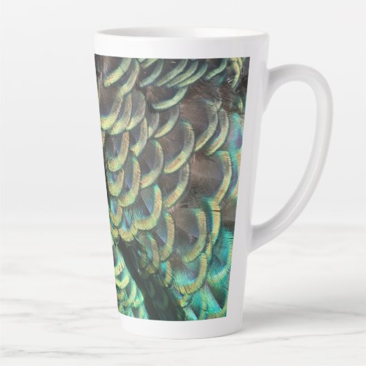 Indonesische Peacock Feathers Pattern Latte Mok (Rechts)