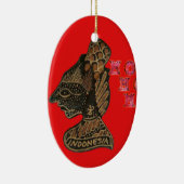 Indonesische Schaduwpop Hohoho Design op rood doek Keramisch Ornament (Rechts)