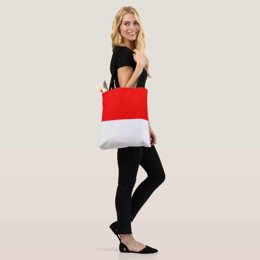 Indonesische vlag tote bag (Op model)