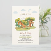 Indoor playground birthday party invitation kaart (Staand voorkant)