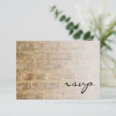 Industrial Chic Bricks Fade Wedding RSVP Kaart (Staand voorkant)