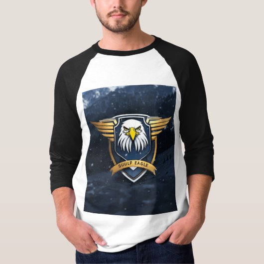 Inferno Guardian: Een Eagle Logo Design Tattoo T-shirt (Voorkant)