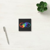 Infineensymbool met regenboogvanger post-it® notes (Kantoor)