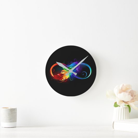 Infineensymbool met regenboogvanger ronde klok (Huis)
