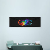 Infineensymbool met regenboogvanger spandoek (Beurs)
