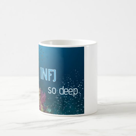 INFJ "Zo diep" Mok (Center)