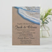 Informele strand zand zee schuim bruiloft kaart (Staand voorkant)
