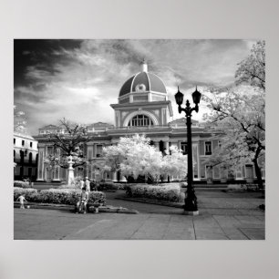 Infra Red van het Parlement in Cienfuegos Cuba Poster