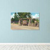 Ingang naar Whiteface Mt. Highway Canvas Afdruk (Insitu (Houten vloer))