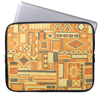 Ingeborduurd naadloos patchwork-patroon. Bohemian Laptop Sleeve