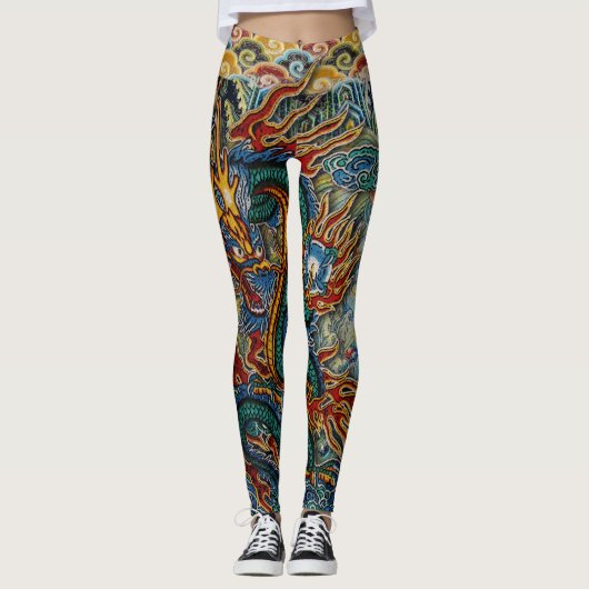 Ingeborduurde Fiery Chinese Dragon Leggings (Voorkant)