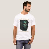 Ingelogd, Uitgetuned – Glitchende Identiteit Tech T-shirt (Voorkant volledig)