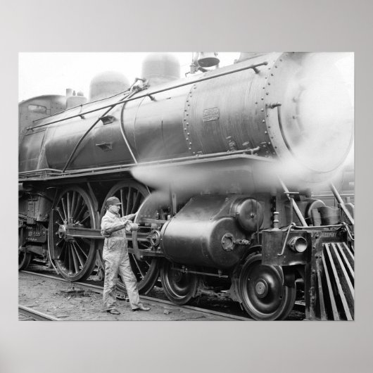 Ingenieur smeert locomotief, 1904. Oude foto Poster (Voorkant)