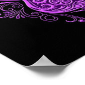 Ingewikkeld Paars bass Guitar-ontwerp op zwart Poster (Hoek)