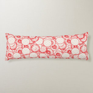 Ingewikkeld textielontwerp met rood, goud en lichaamskussen