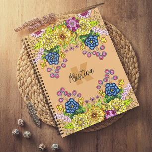 Ingewikkelde Hand-Drawn Flowers Naam en Initiaal Notitieboek