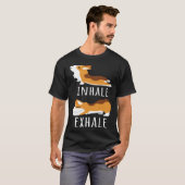Inhale Exhale Corgi Yoga Meditation Workout Dog Mo T-shirt (Voorkant volledig)