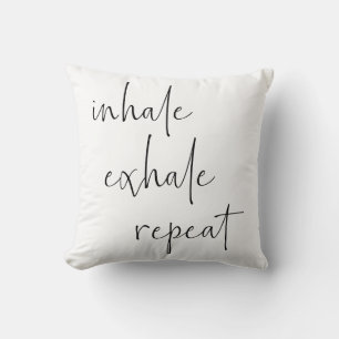 Inhale Exhale Meditation Calm Breathe Minimalist Kussen