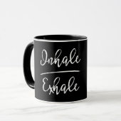 Inhale Exhale Typografie Mok (Voorkant links)