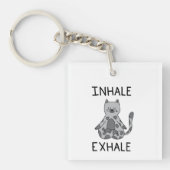 Inhale Exhale Yoga Cat Sleutelhanger (Voorkant)