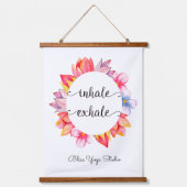 Inhale Exhale Yoga Quote Floral Hangend Wandkleed (Voorkant)