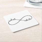 Inhale, uitademing, oneindig teken kartonnen onderzetters (Schuin)