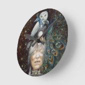 inheemse amerikaanse vrouw met uil en peace ock ronde klok (Hoek)