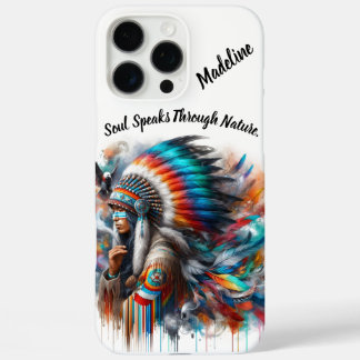 Inheemse Indiase vrouw kijkt aandachtig iPhone 16 Pro Max Hoesje