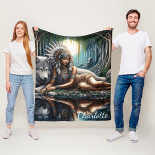 Inheemse vrouw deelt een moment met wolf fleece deken