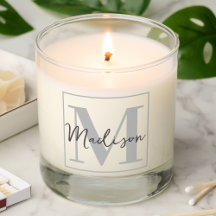 Initiaal en naam van aangepast monogram