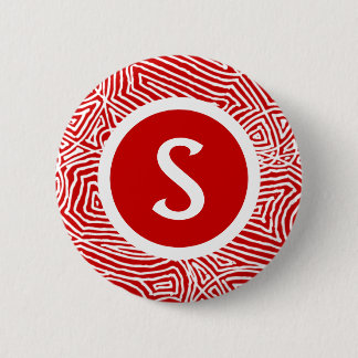 Initiaal in het rood ronde button 5,7 cm