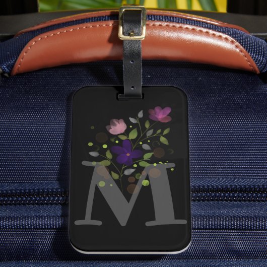 Initiaal Letter M Plus Floral Design Bagagelabel (Voorkant Insitu 2)