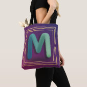 initiaal "M" op gradiëntachtergrond Tote Bag (Dichtbij)