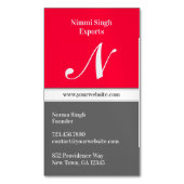 Initiaal modern rood grijs magnetisch visitekaartje (Voorkant Verticaal)