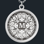 Initiaal Monogram M Letter Pendant Ketting<br><div class="desc">Show je trots in je initialen met een monogram brievenbediende.
De initiaal zilveren hanger maakt ook een gedenkwaardig geschenk voor elke speciale gelegenheid voor de belangrijke mensen van je leven.
De meningen bieden vele verschillende keuzen in design aan om uw initiaal te maken eindigend uniek en speciaal.</div>