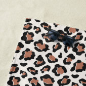 Initiaal-typografie van de luipaard strandlaken (In situ)