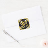 Initiaal V Vierkante Sticker in Goud (Envelop)