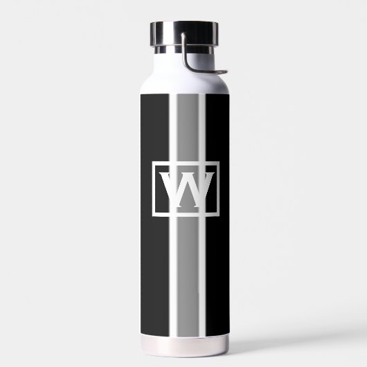 Initiaal van wolmonogrammen gestript met moderne k waterfles (Links)