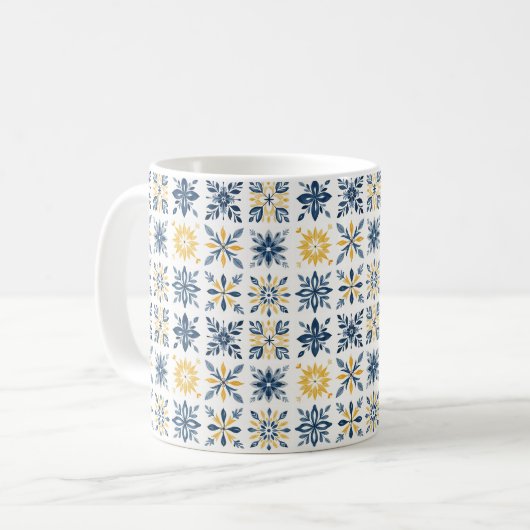Initial Mediterranean Floral Tile-Style Pattern  Koffiemok (Voorkant links)